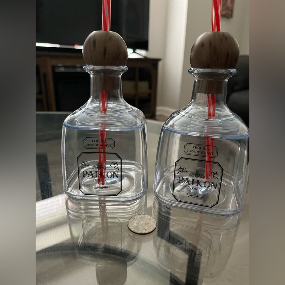 Paikon, Patron looking Tequila Bottle Set with Red Straws